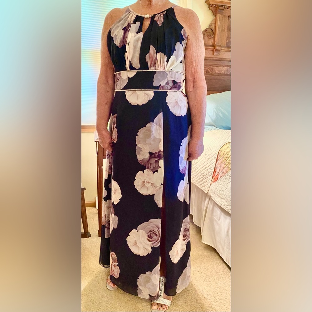 Women’s sleeveless tank style dress, navy with beautiful floral design. Size 14